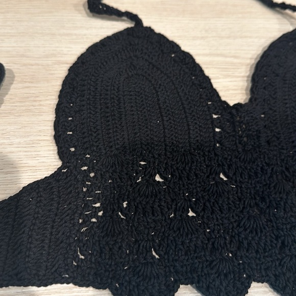 Black crochet top - Picture 2 of 2